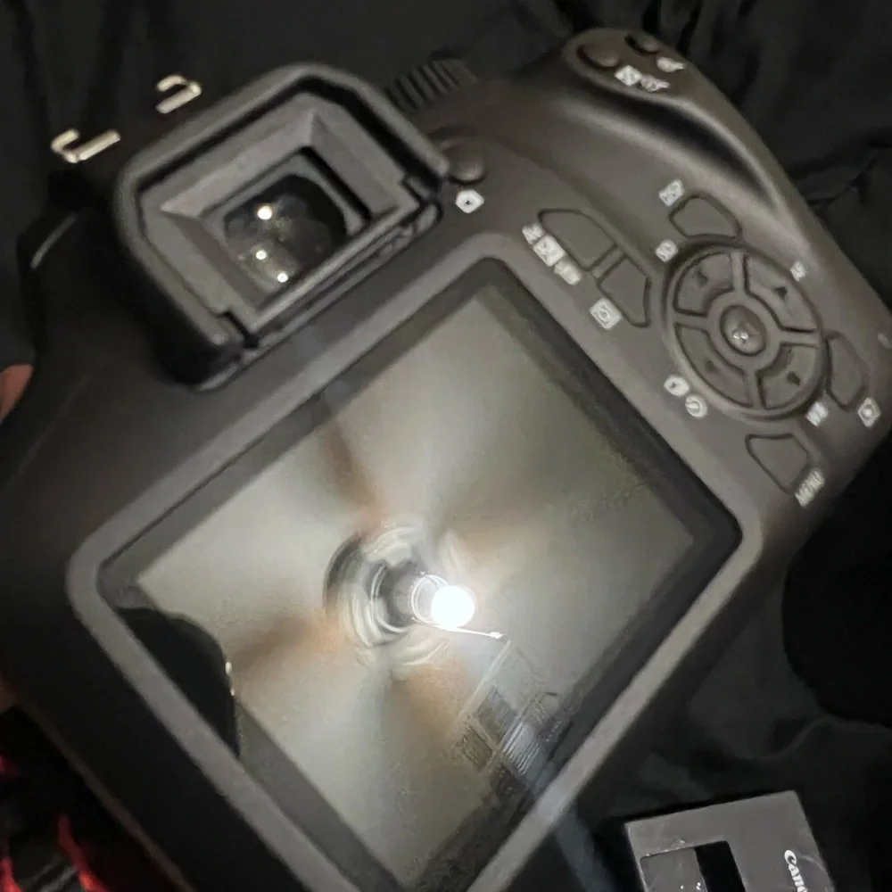 Canon EOS REBELT100 like NEW!!!!!!!